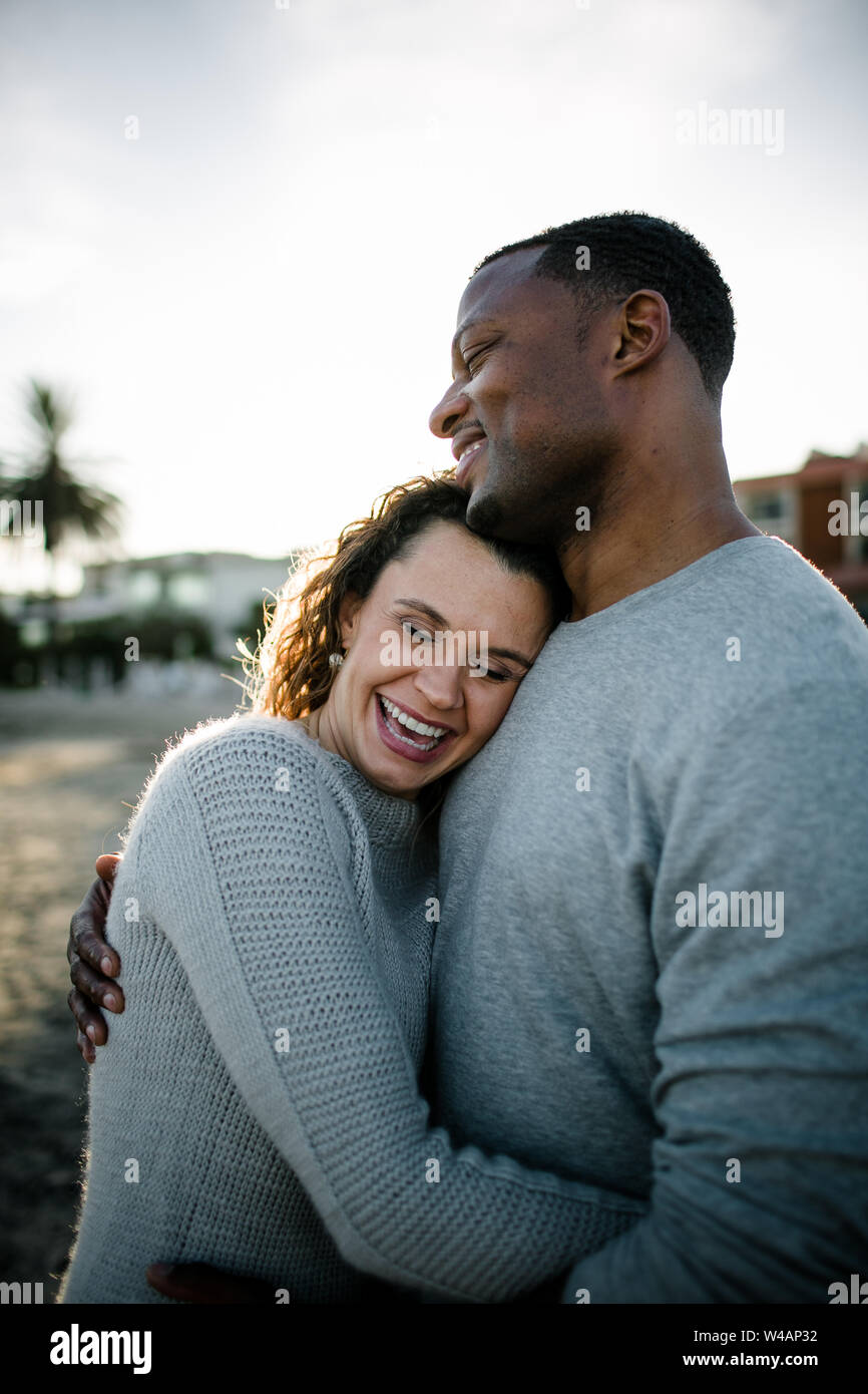 Multi racial family at beach hi-res stock photography and images - Alamy