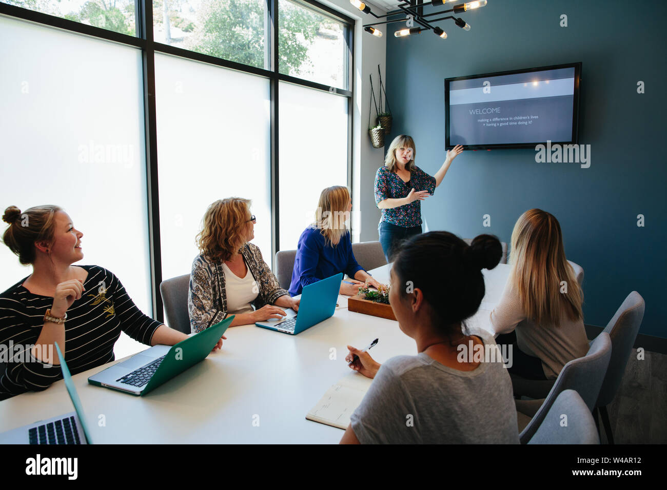 Teachers meeting room hi-res stock photography and images - Alamy
