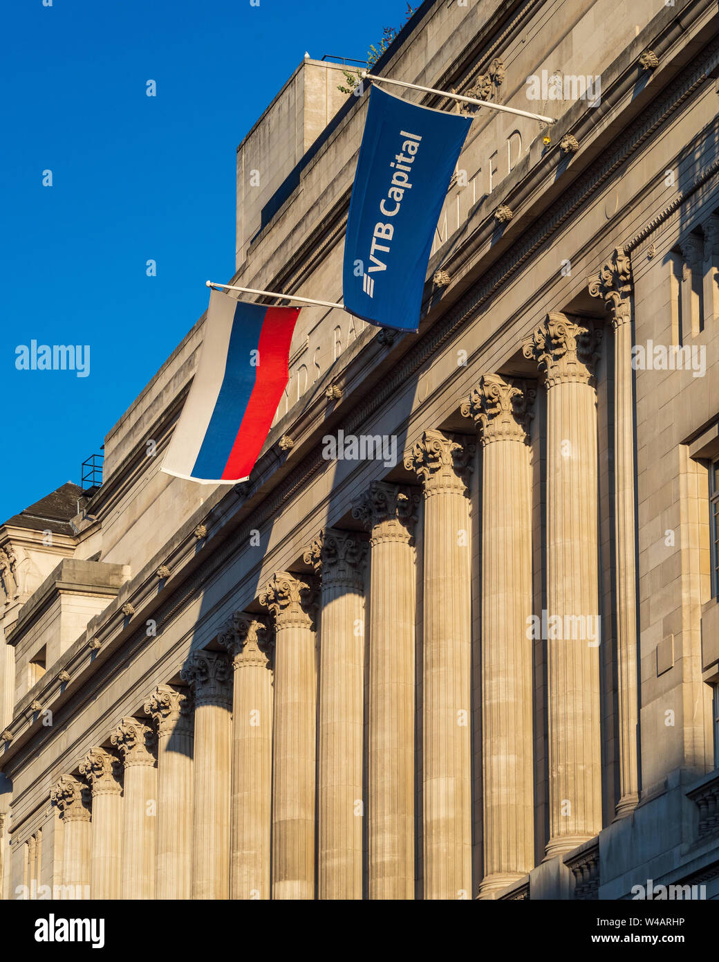 VTB Capital - Russian Investment Bank office in Cornhill in the City of London, London's financial district Stock Photo