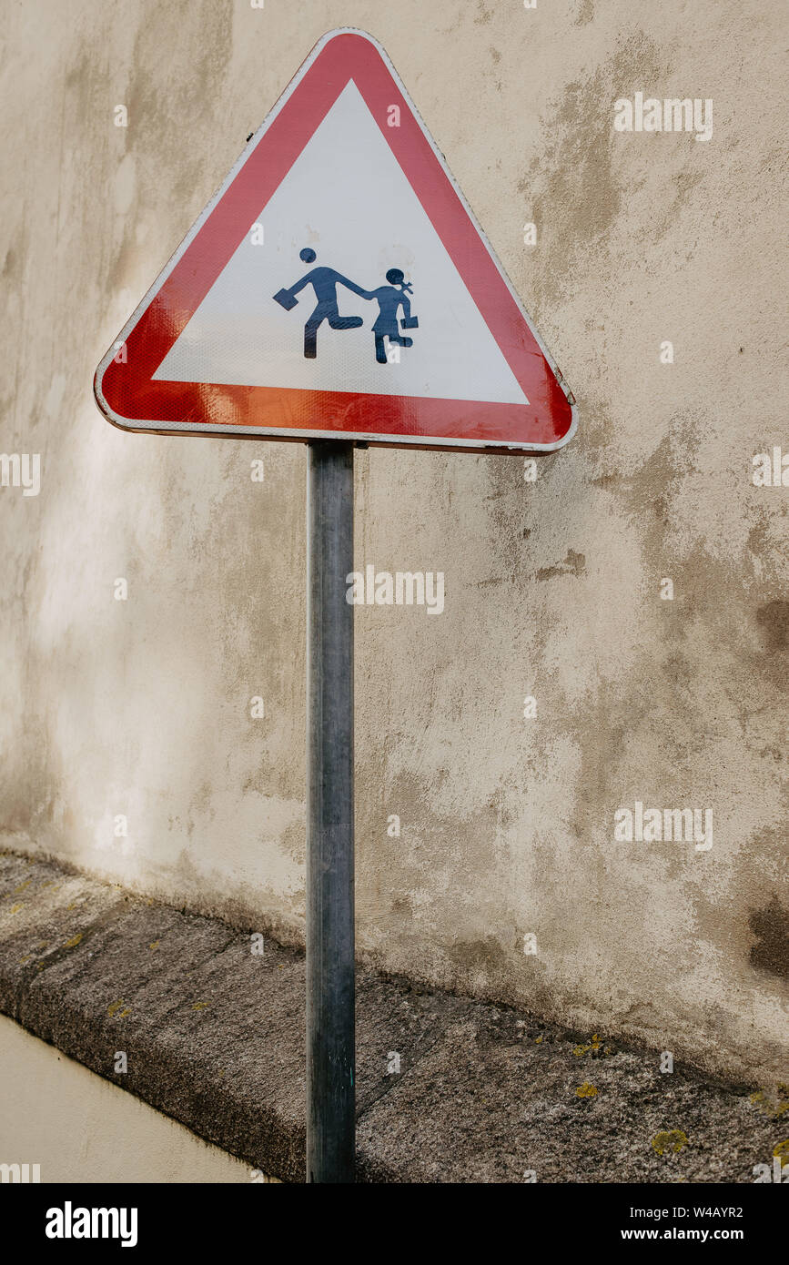 street crossing sign Stock Photo - Alamy
