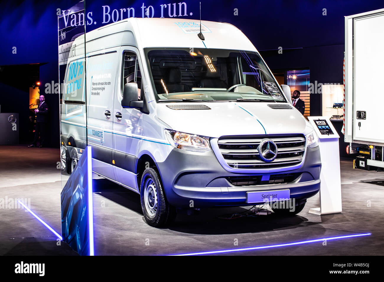 Mercedes commercial hi-res stock photography and images - Page 3 - Alamy