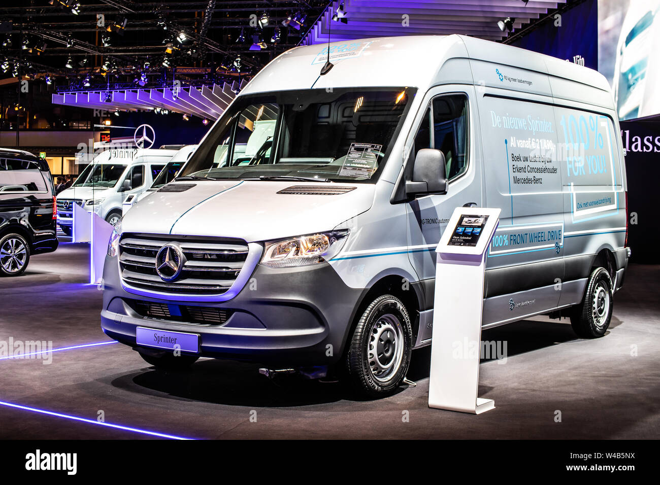 Mercedes benz truck hi-res stock photography and images - Page 14 - Alamy