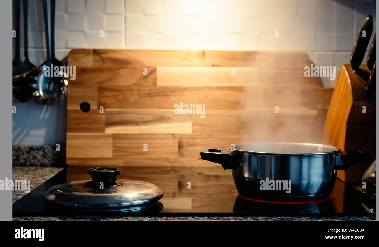 Steaming Pot Images – Browse 135,141 Stock Photos, Vectors, and Video