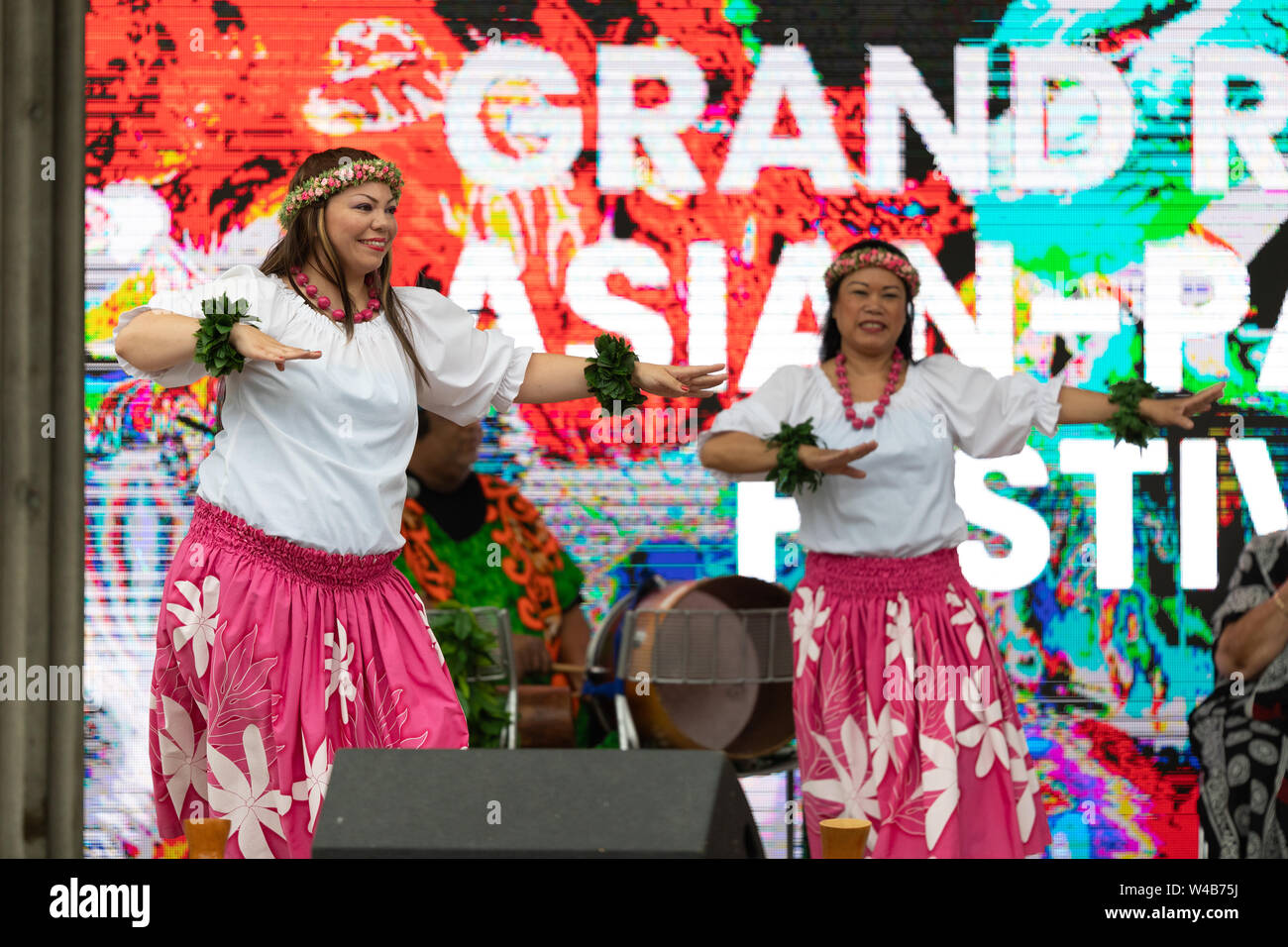 Dancers with traditional dress performs Hawaiian dance in the 23rd Annual  Hoolaulea Pacific Islands Festival in Henderson Nevada Stock Photo - Alamy