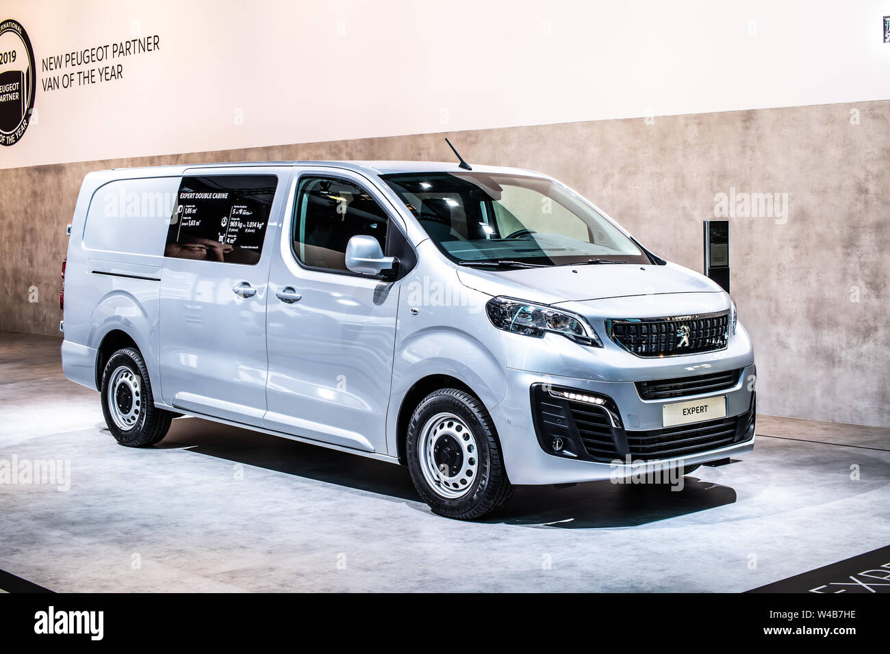 Peugeot expert hi-res stock photography and images - Alamy