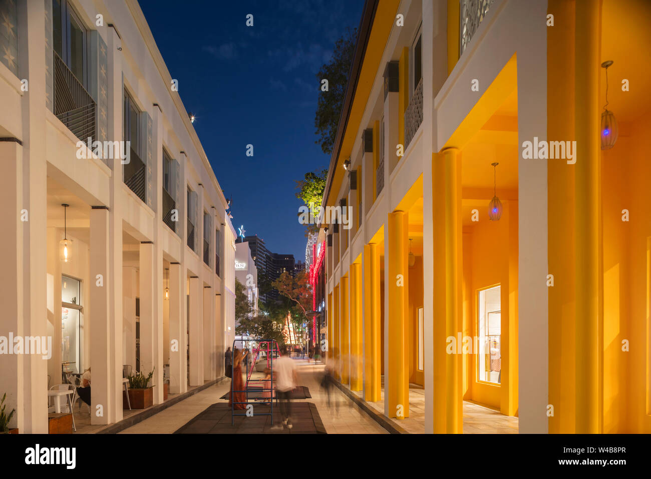 LUXURY STORES PASEO PONTI PASSAGEWAY MIAMI DESIGN DISTRICT MAIMI