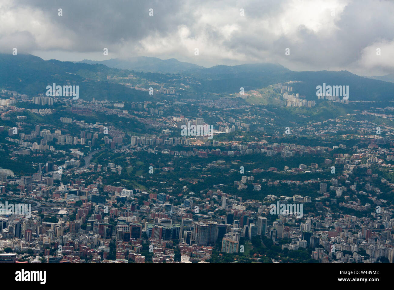 Caracas Venezuela Amazing Aerial View Of The City Of Caracas From The Iconic Mountain Of The Capital Of Venezuela El Avila Or Waraira Repano Stock Photo Alamy