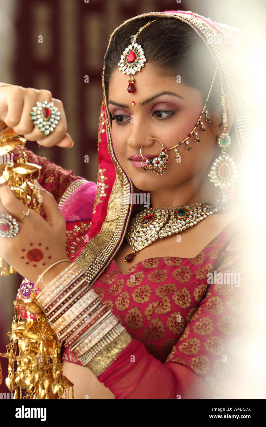 Close up of an Indian bride Stock Photo Alamy