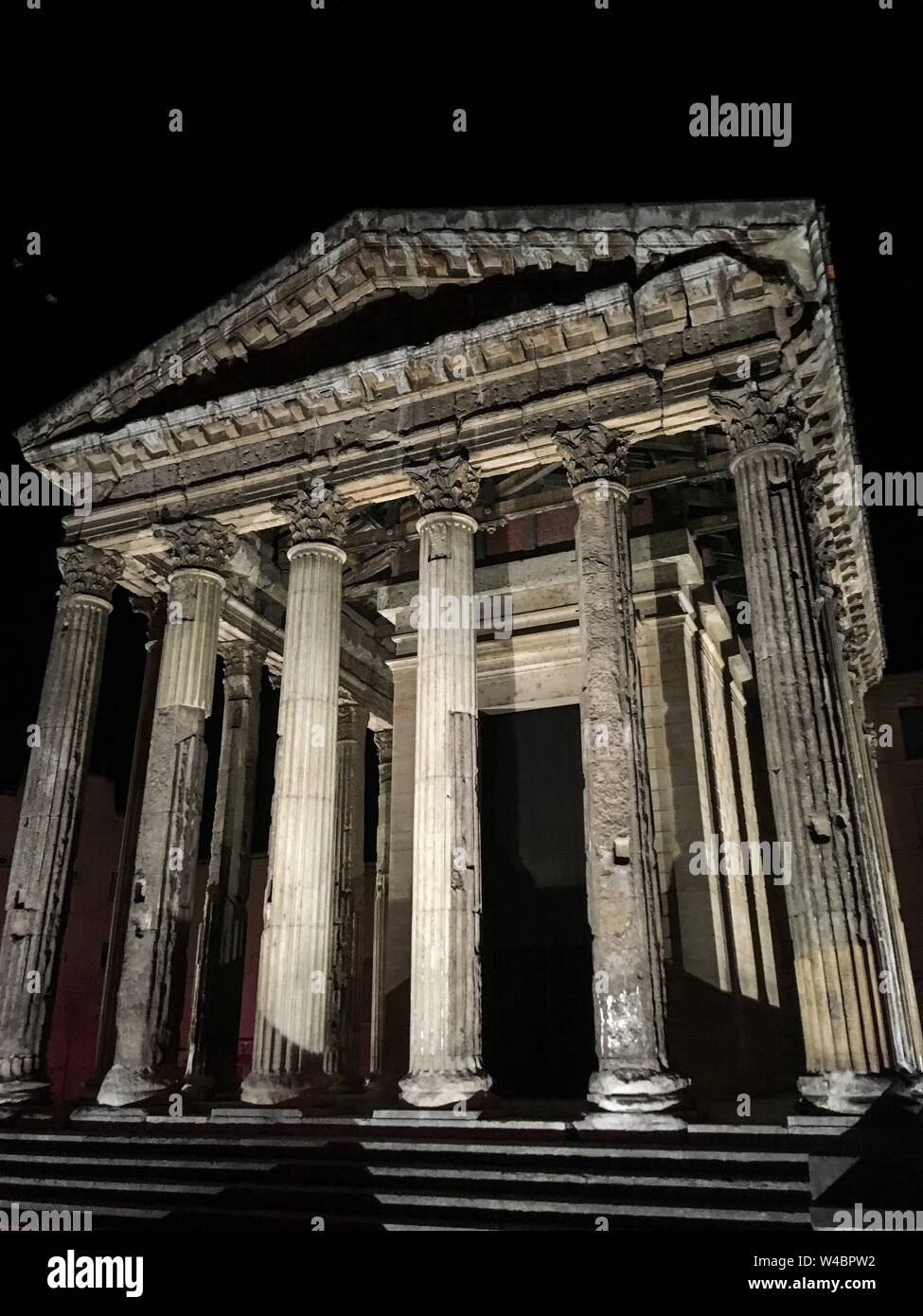 Temple Romain High Resolution Stock Photography And Images Alamy