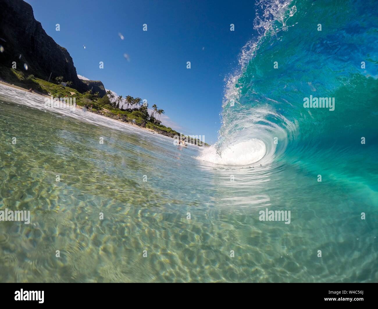 Closeup shot strong waves hi-res stock photography and images - Alamy