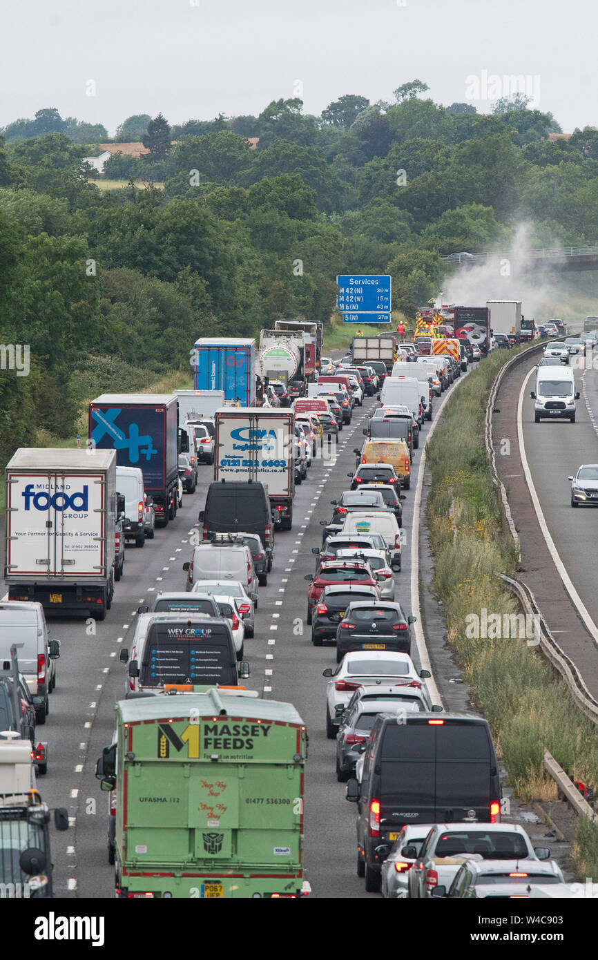 Highway services m40 hires stock photography and images Alamy