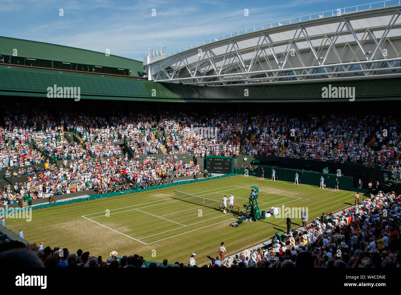 Wimbledon court 1 hi-res stock photography and images - Alamy