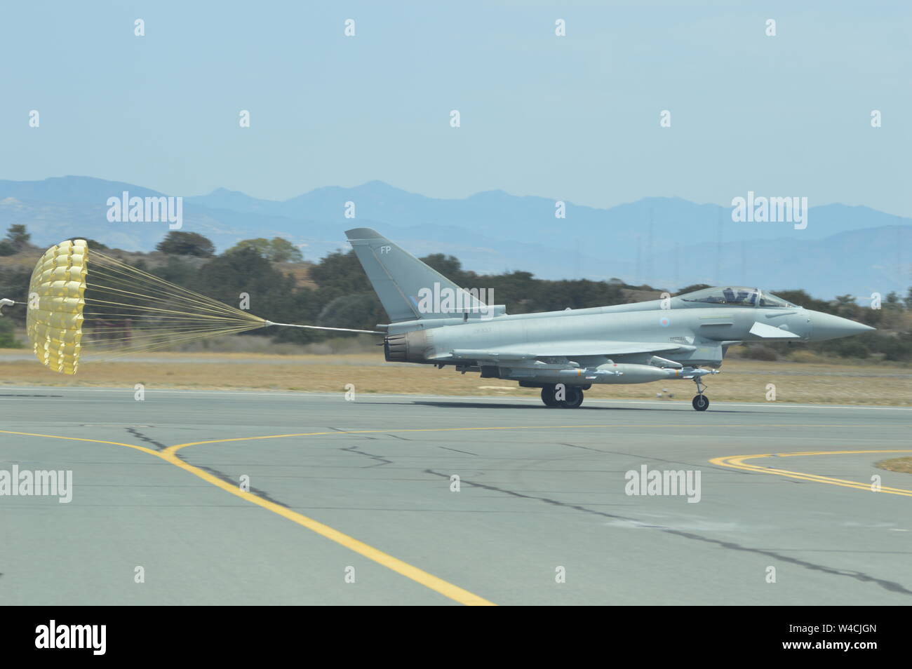 Royal Air Force Typhoon Emergency Landing at RAF Akrotiri while on Operation Shader Stock Photo