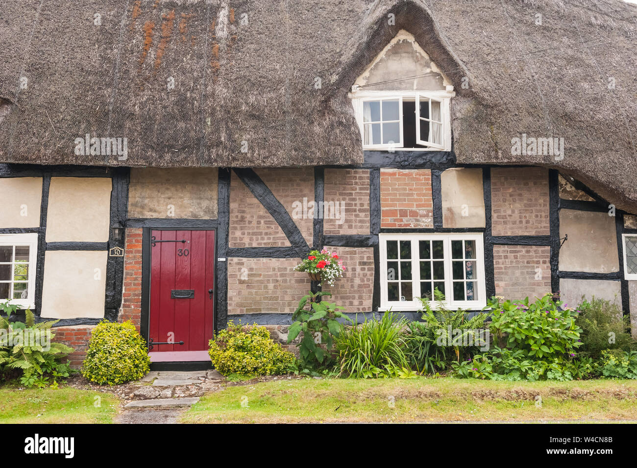 Cottages in the rural England (Hampshire) Stock Photo