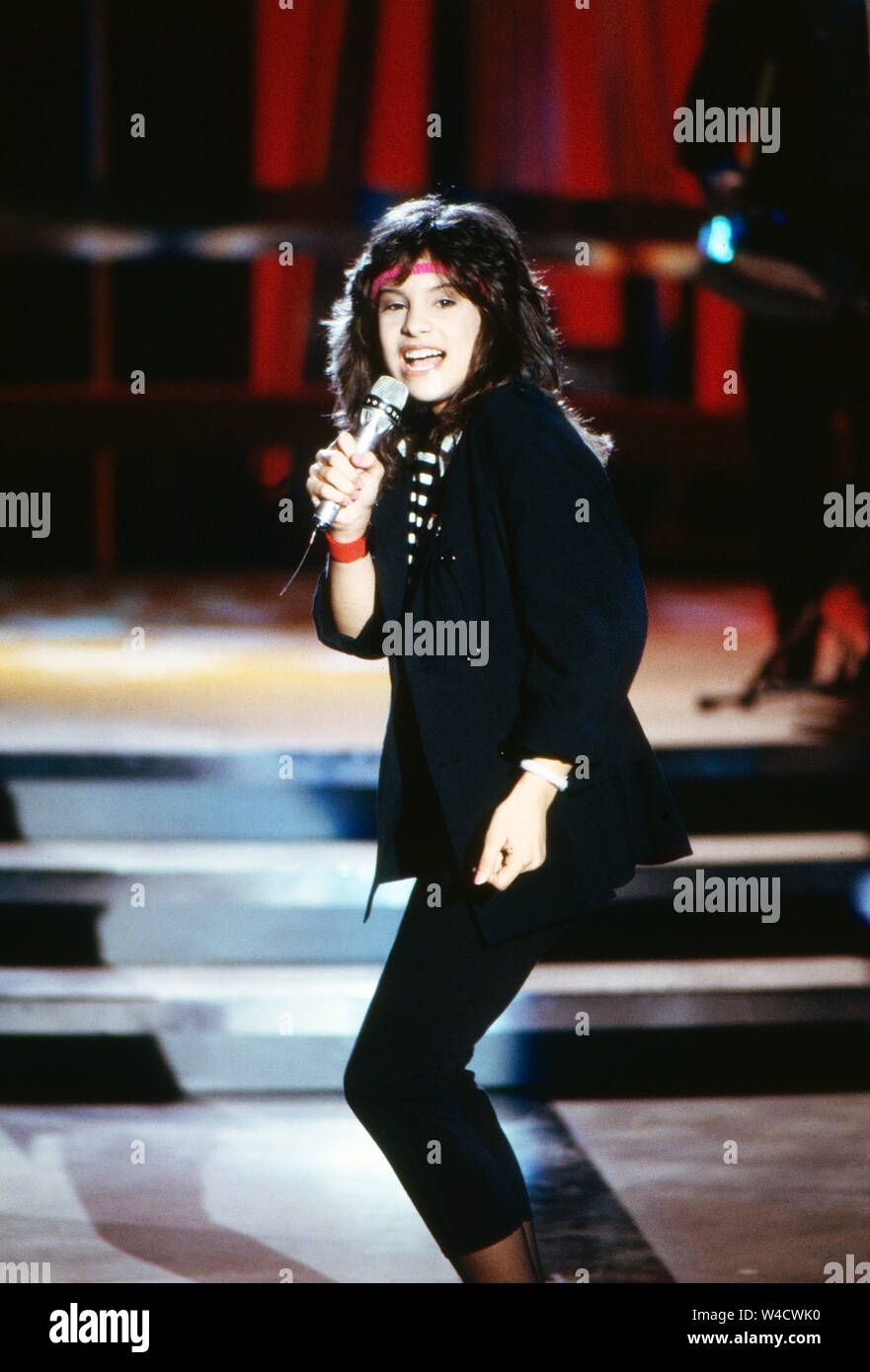 Tammy Swift, deutsche Schlagersängerin im Vorentscheid zum ESC Dublin, Deutschland 1988. German schlager singer Tammy Swift at ESC pre contest, Germany 1988. Stock Photo