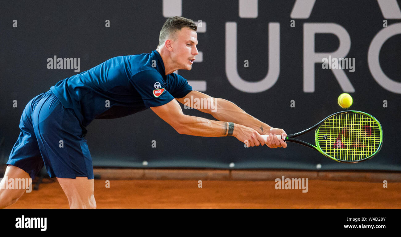 Hamburg, Germany. 22nd July, 2019. Tennis, ATP-Tour, Hamburg European Open,  singles, men, 1st round, in