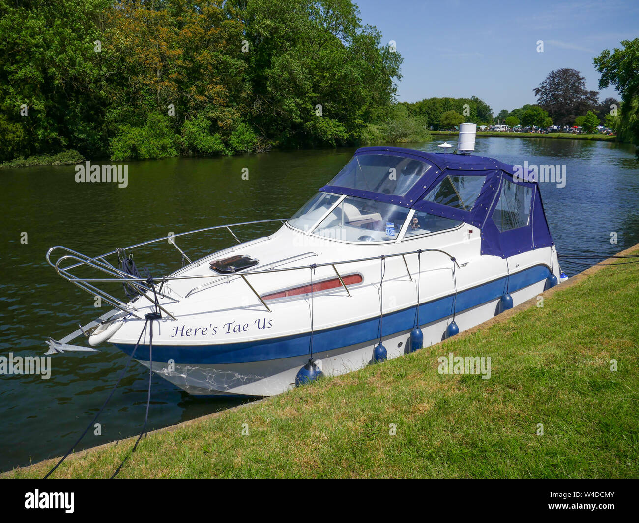 Luxury Boat, River Thames, Runnymede Pleasure Grounds, Egham, Surrey