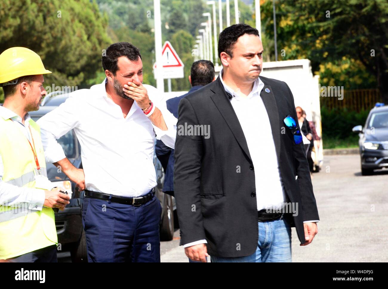 Firenze, Italia. 22nd July, 2019. Foto Stefano Cavicchi/LaPresse22-07-2019 Firenze, Italia PoliticaCentraline bruciate e treni in ritardo, Salvini alla stazione di Firenze Rovezzano dopo attentato Nella foto: Salvini durante il sopralluogoFoto Stefano Cavicchi/LaPresse July 22th, 2019 Florence, Italy PoliticsRail chaos in Florence after suspected arson attack on high-speed lineIn the pic: Interior Minister Matteo Salvini on the fire site Credit: LaPresse/Alamy Live News Stock Photo