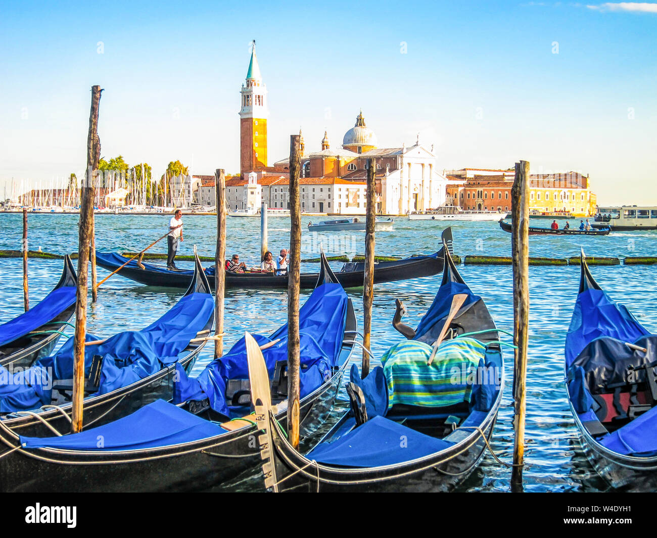 Explore italy hi-res stock photography and images - Alamy