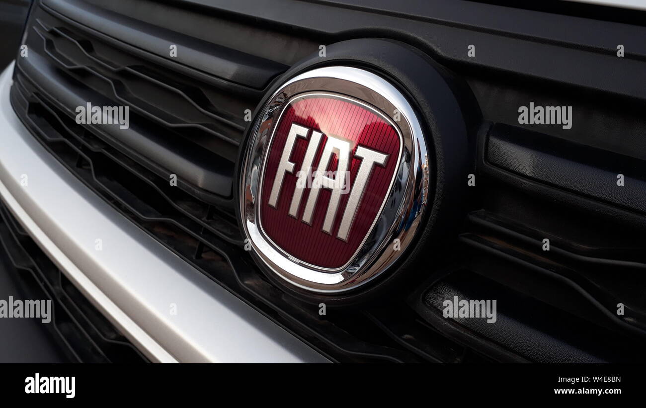 Fiat car charging hi-res stock photography and images - Alamy