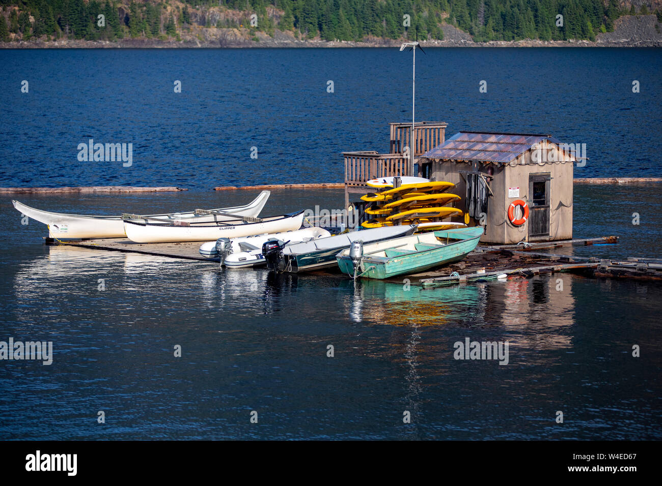 Boat House on Upper Campbell Lake at Strathcona Park Lodge in Strathcona Provincial Park, near Campbell River, Vancouver Island, British Columbia, CA Stock Photo