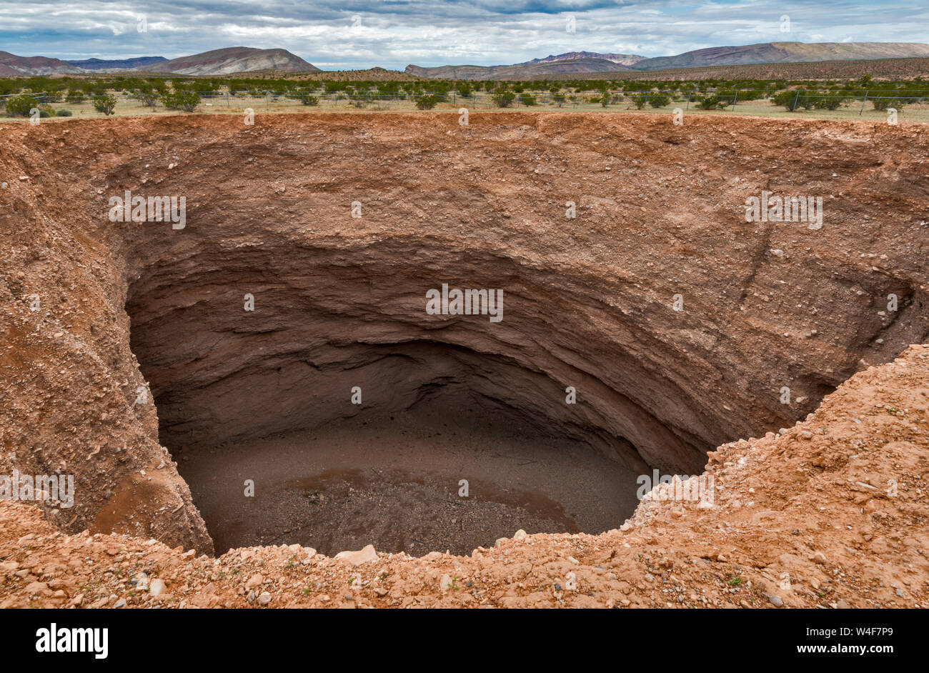 Devil's throat gold butte hires stock photography and images Alamy