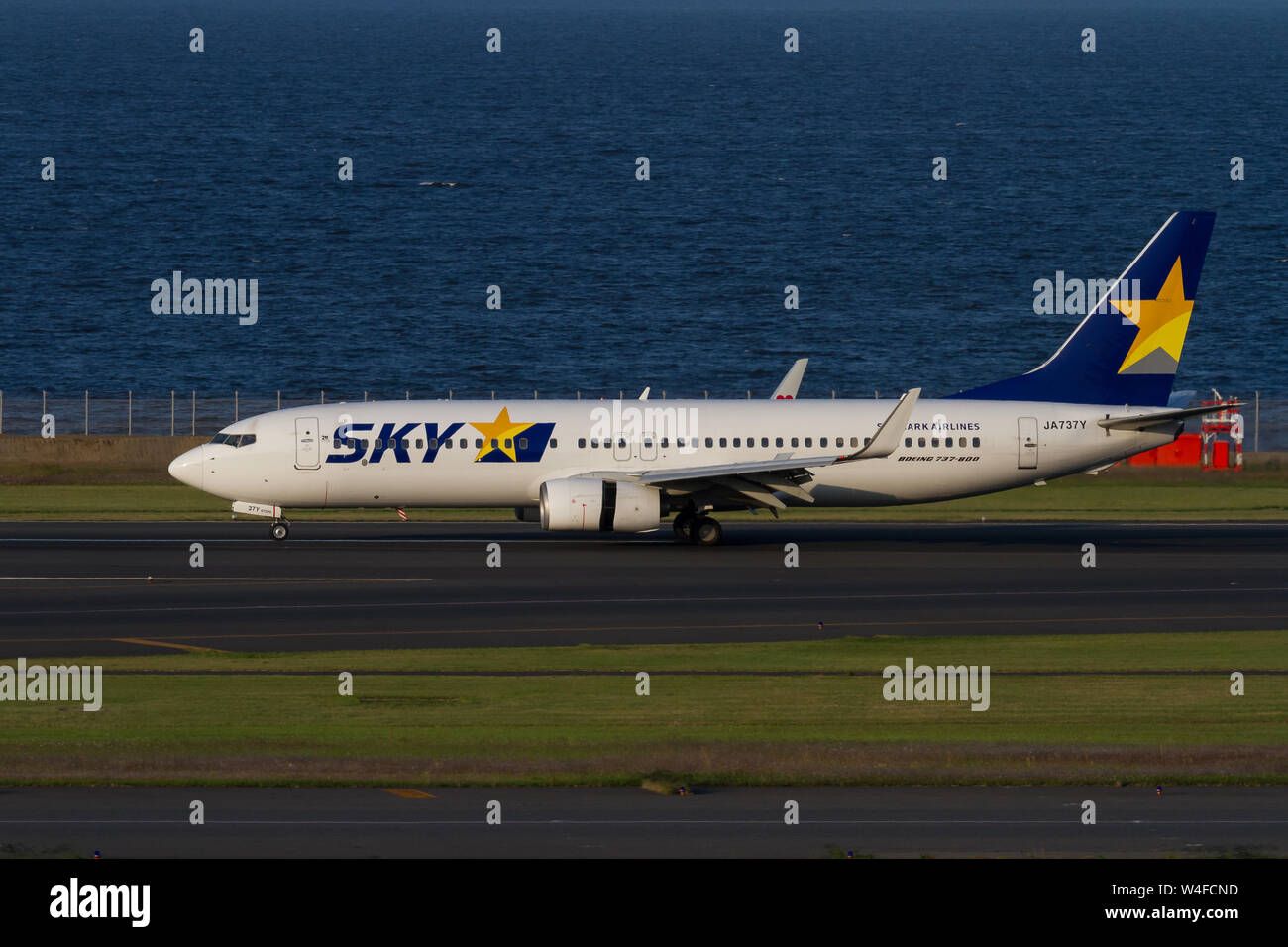A Boeing 7378FZ operated by budget airline, Skymark Airlines at Haneda