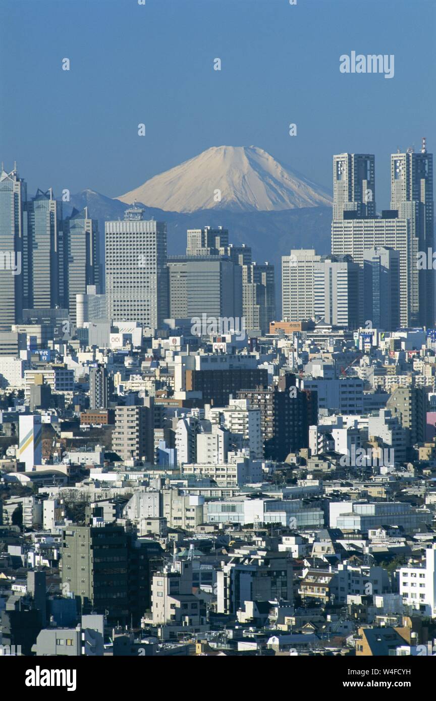 Japan Honshu Tokyo Shinjuku Skyline And Mt Fuji Stock Photo Alamy