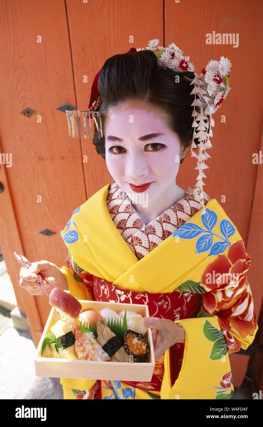 Woman in japanese costume hires stock photography and images Alamy