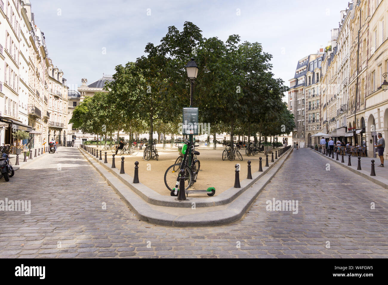 Paris Place Dauphine - Place Dauphine is a square located on Ile de la Cite in Paris, France, Europe. Stock Photo