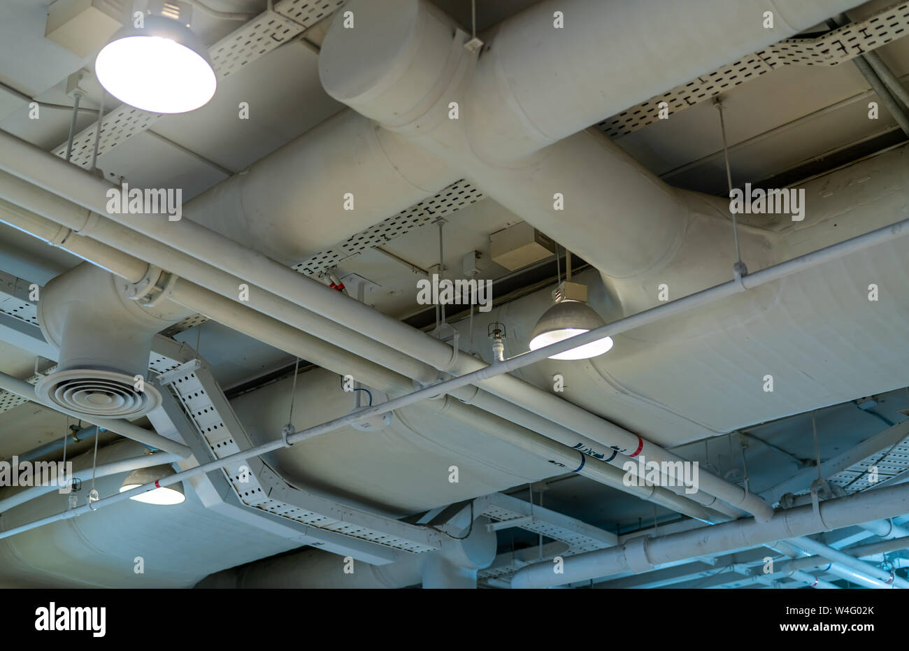 Air duct hi-res stock photography and images - Alamy