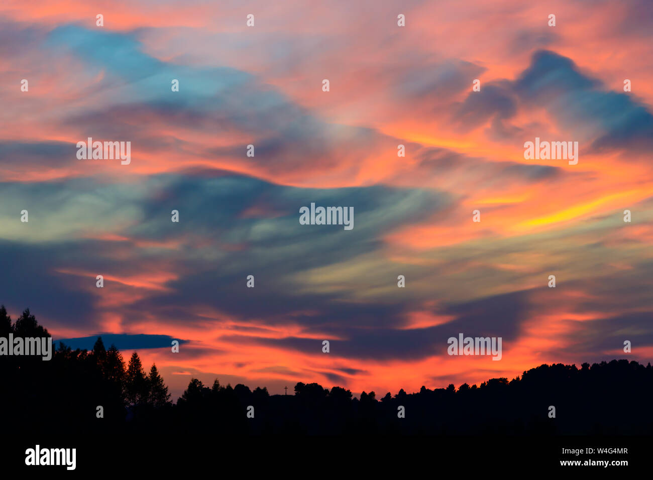 Sunset color sky night stormy hi-res stock photography and images - Alamy