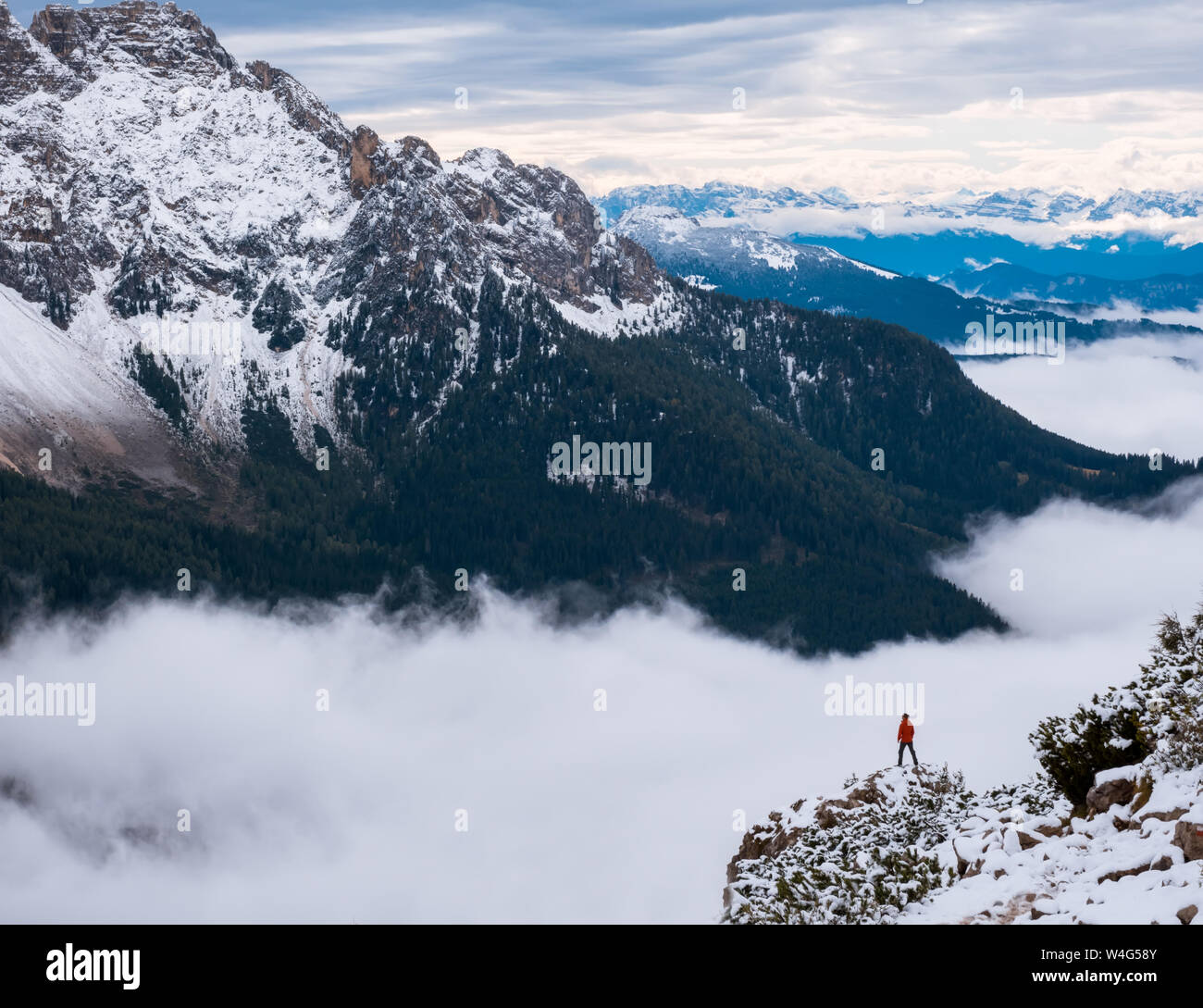 Woman on mountain hi-res stock photography and images - Alamy