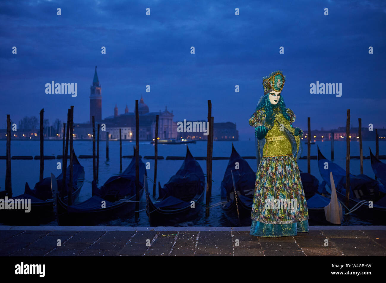 Venice carnival sun costume hi-res stock photography and images - Alamy