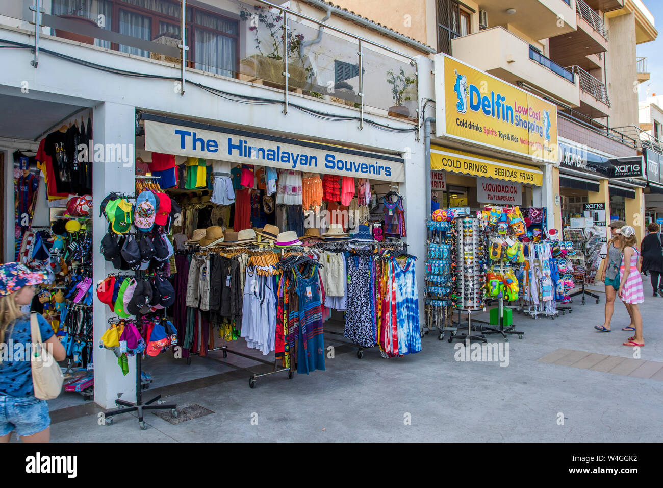 Majorca, Shoppingmeile in Port de Pollenca, Mallorca, Spanien Stock Photo