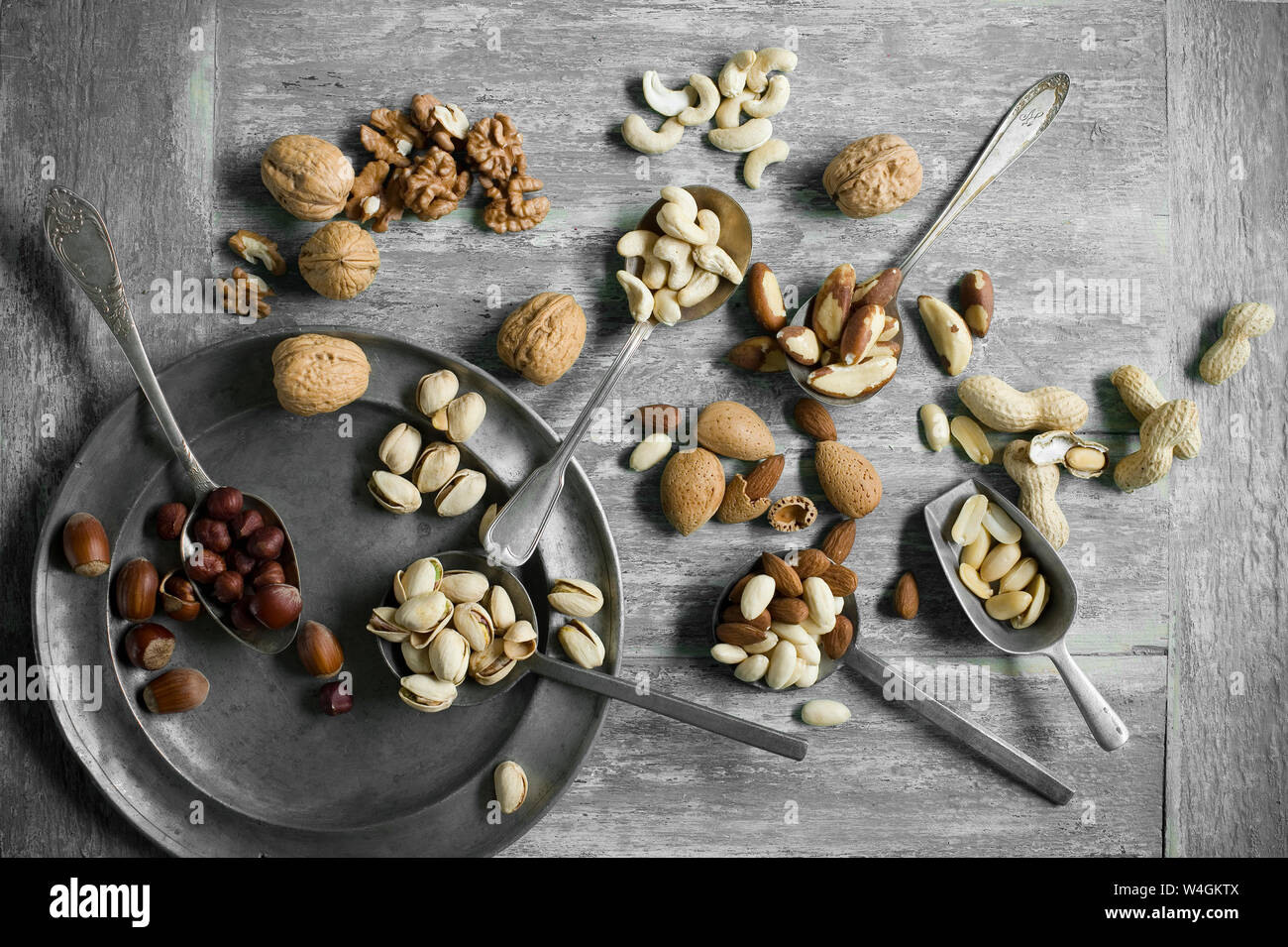 Peanuts, hazelnuts, cashew nuts, brazil nuts, pistachios and almonds