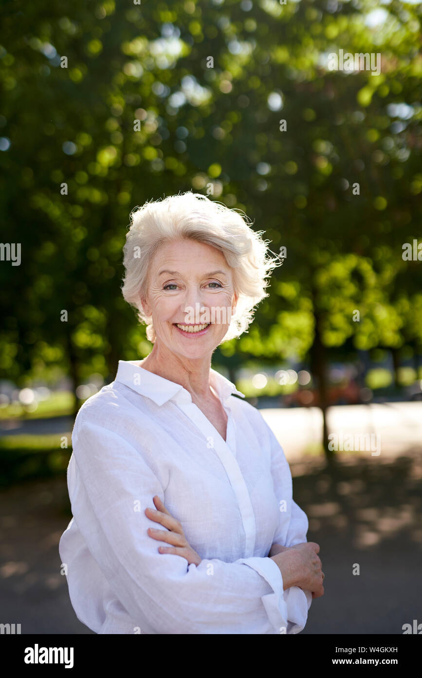 Mature woman outdoors hi-res stock photography and images - Alamy