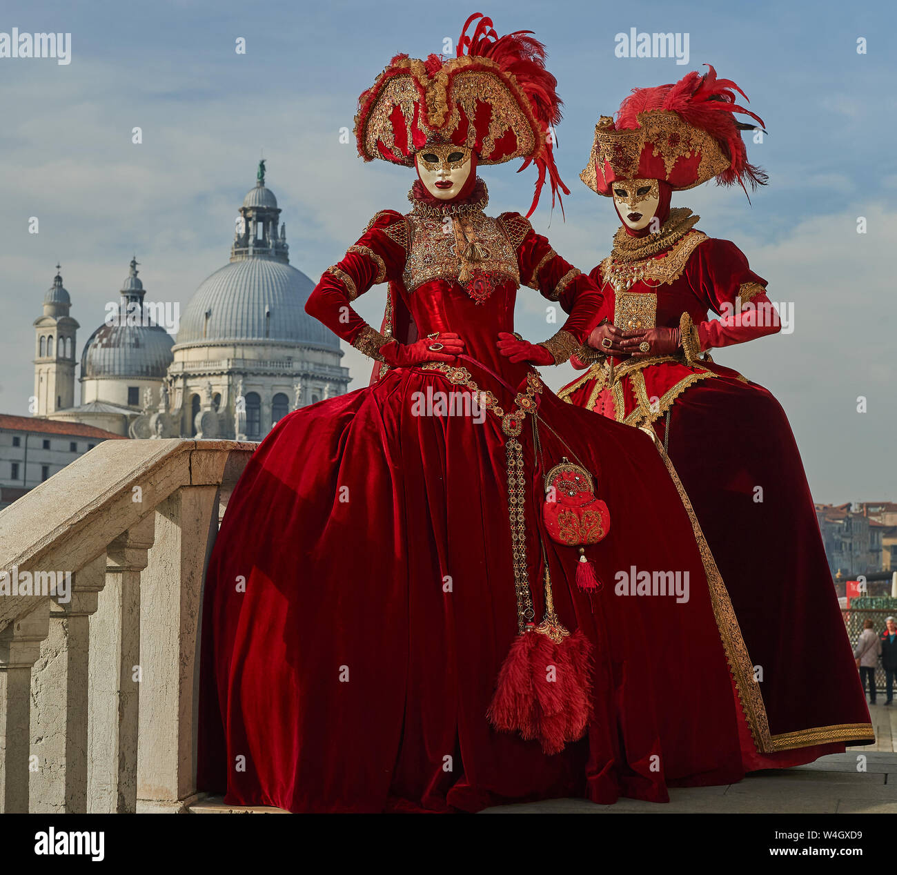 Venetian medieval costumes hi-res stock photography and images - Alamy