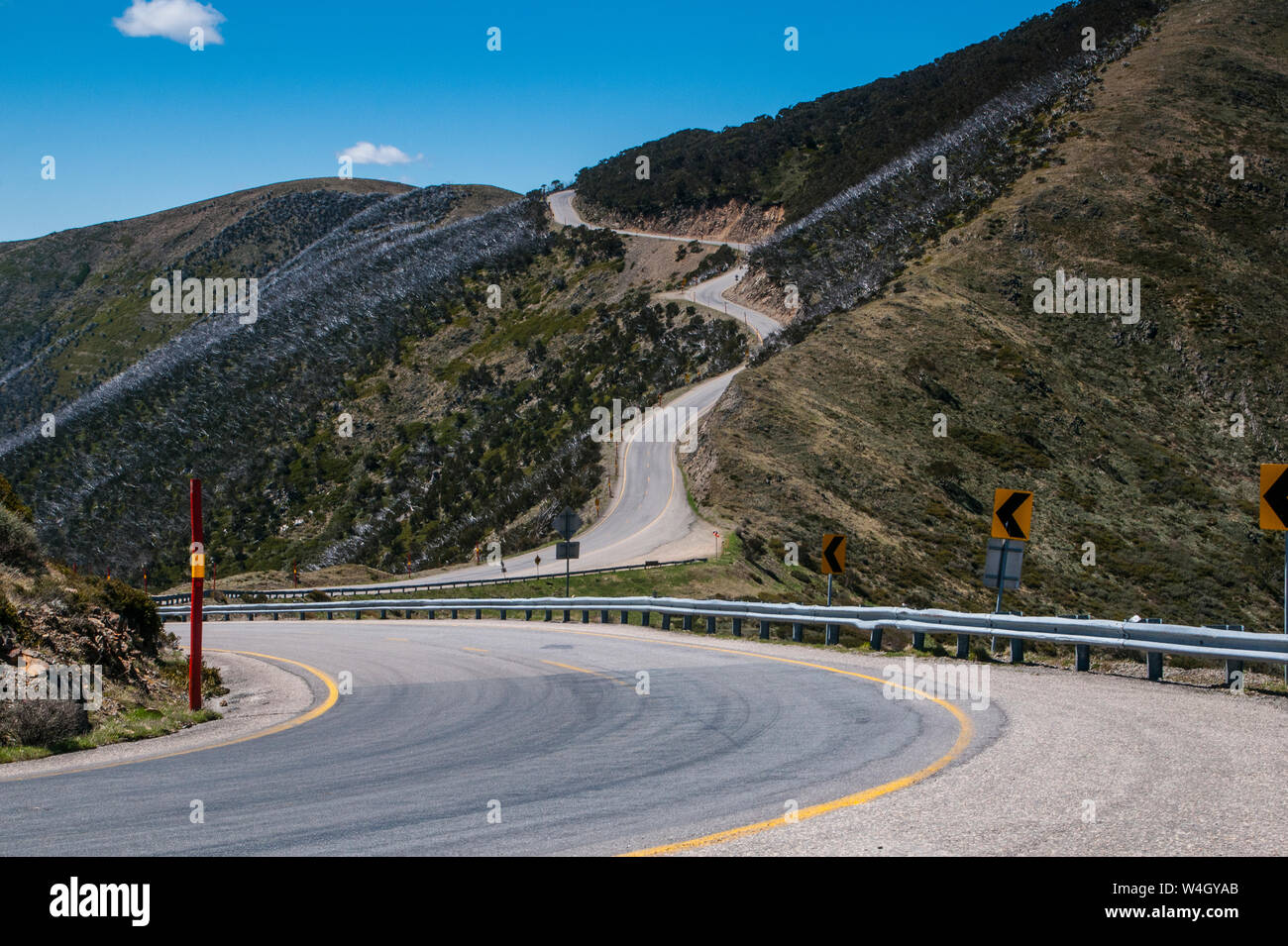 Road leading up to the Australian Alps, Victoria, Australia Stock Photo