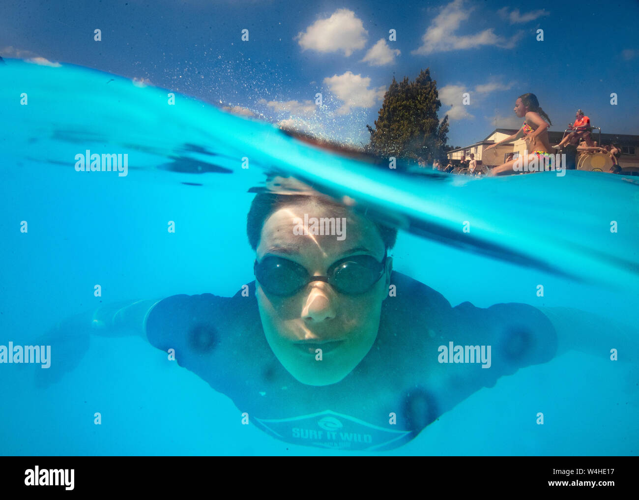 Thomas bristow swims under water ilkley outdoor pool hires stock