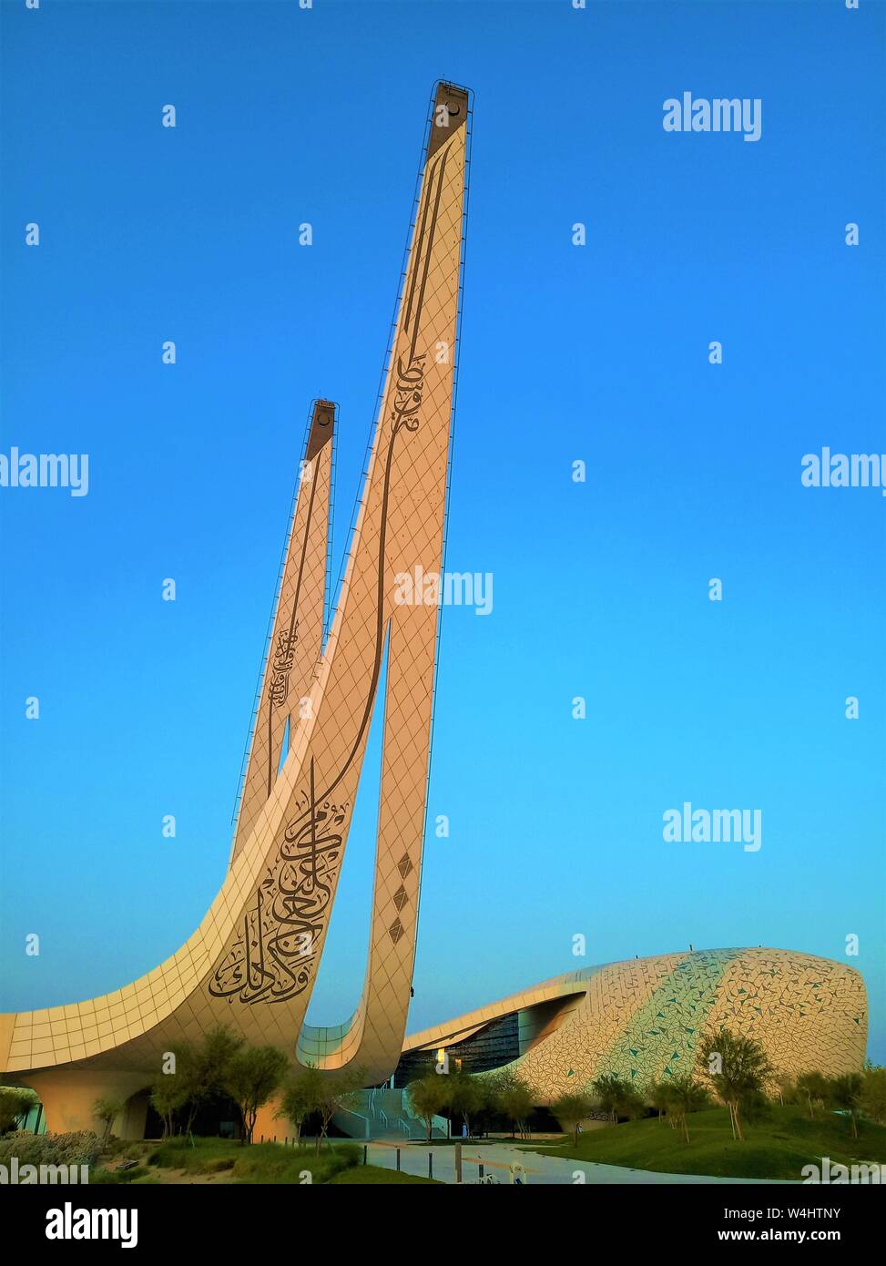 Mast ayol bilan uy qurilishi MFM porno