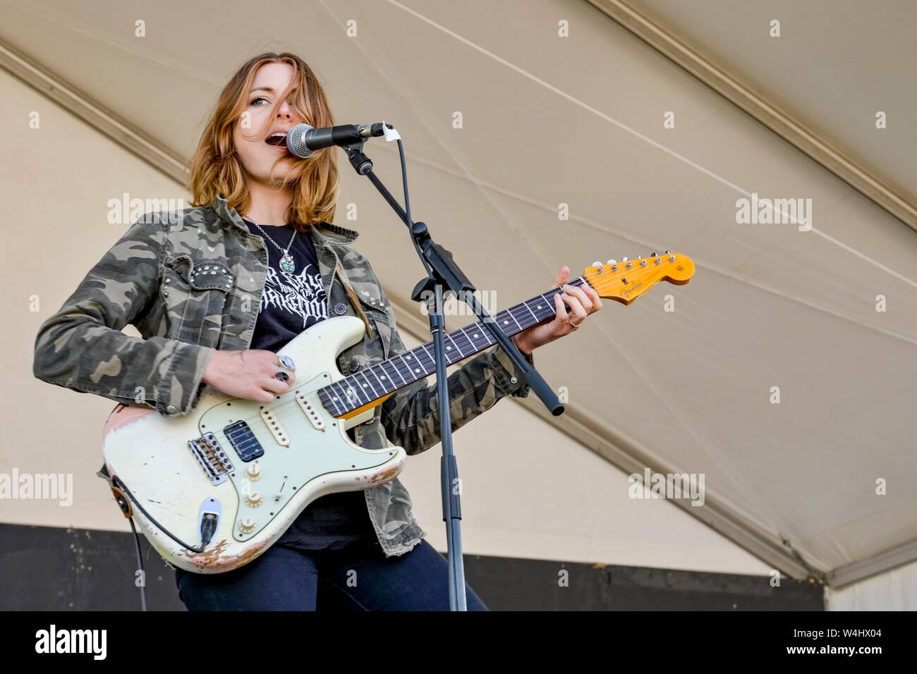 Lead guitarist, Rebecca Lovell of Larkin Poe, Vancouver Folk Music Festival, Vancouver, British Columbia, Canada Stock Photo