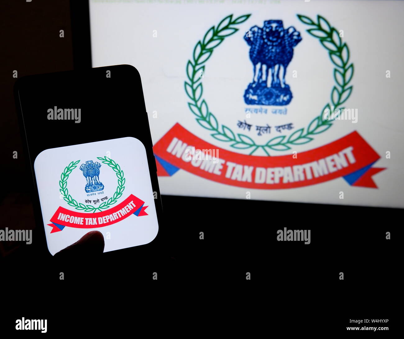 Details more than 61 income tax officer wallpaper - 3tdesign.edu.vn
