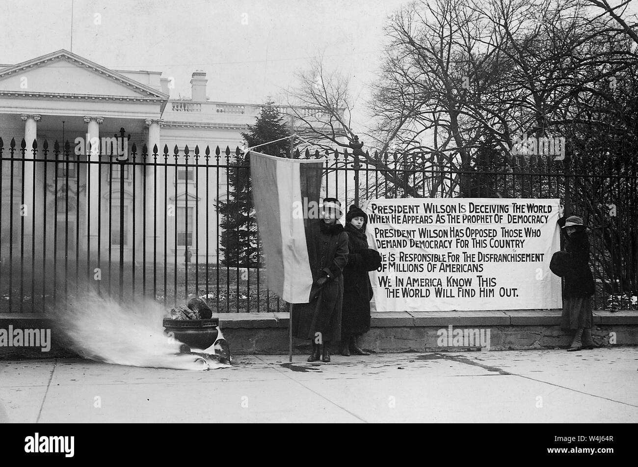 Woman suffrage in Washington, Suffragette Banner, 1917 - 1918 Stock Photo