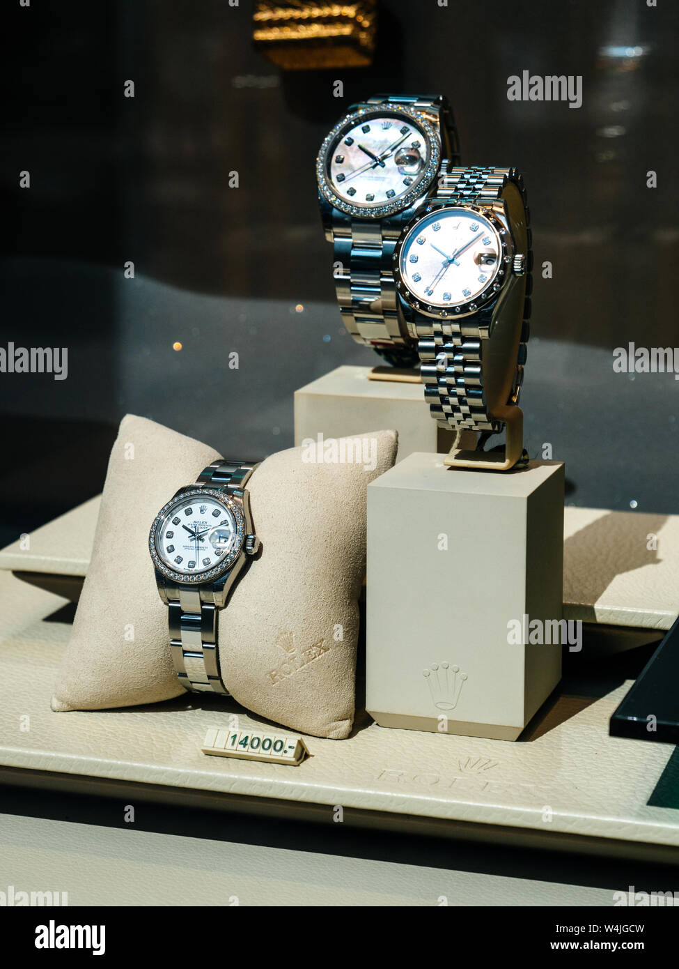 Barcelona, Spain - Jun1 1, 2018: Modern new last collection of luxury wrist  Swiss watch manufactured by Rolex model Oyster Perpetual with Diamonds and  price tag 14000 euros Stock Photo - Alamy