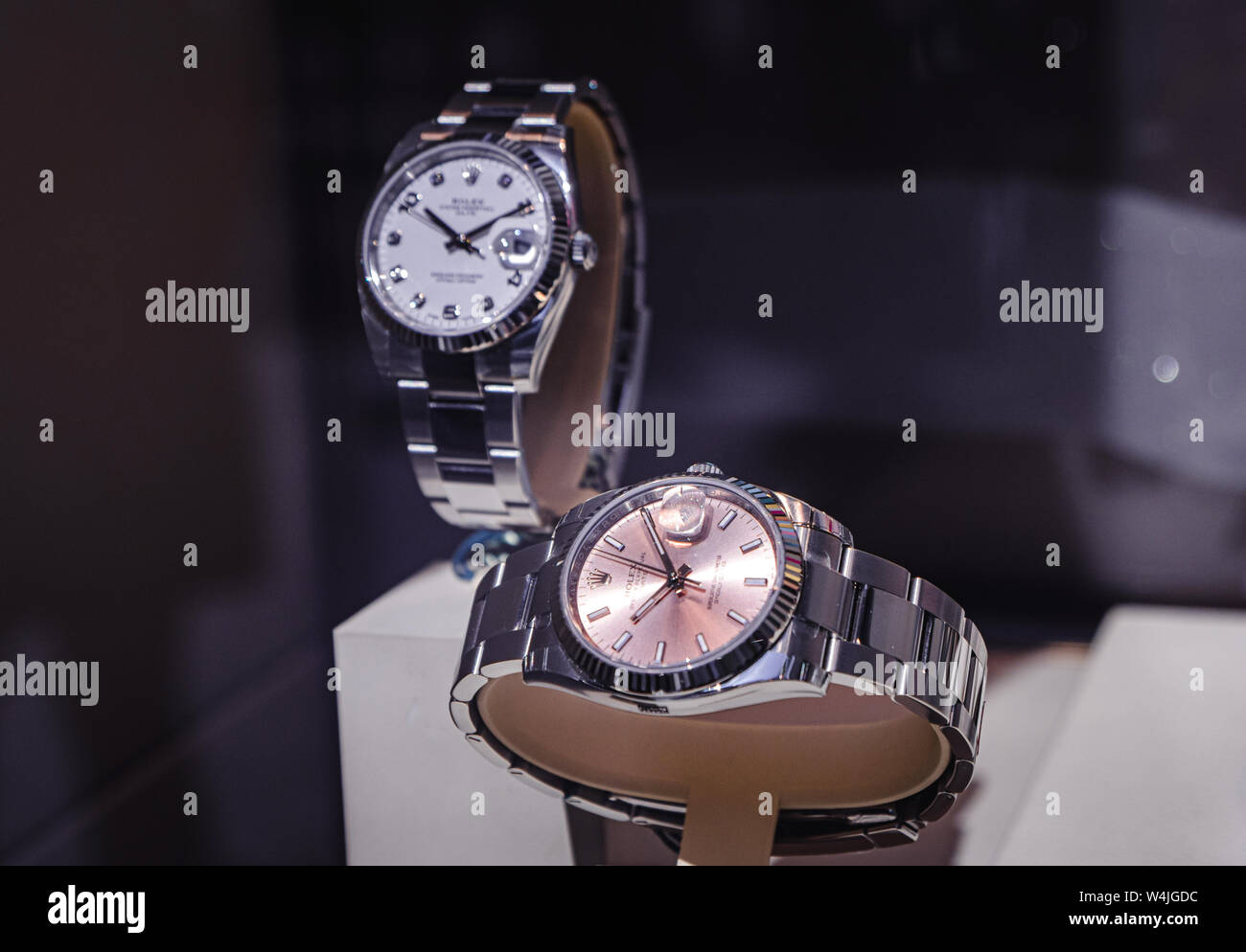 Ladies luxury watches 2018 online
