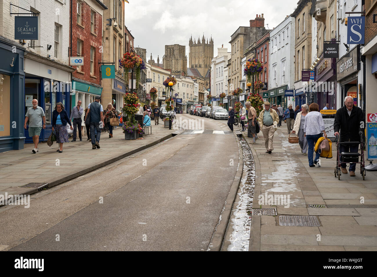 High-Street scene in the City of Wells, Somerset, UK Stock Photo