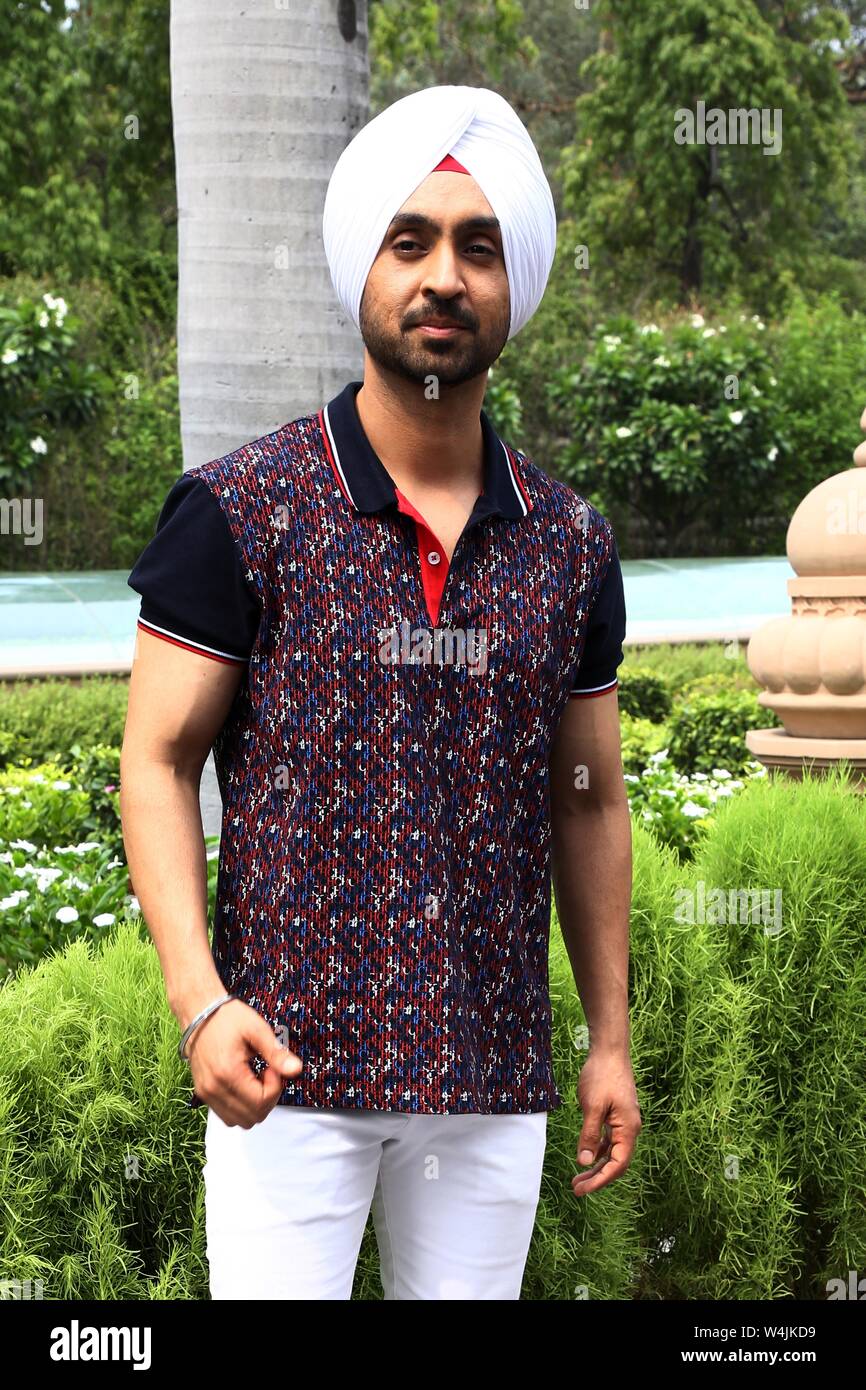 Indian film actor Diljit Dosanjh with Tapsee Pannu pose during trailer  launch of their upcoming film Soorma, the film Biopic of Hockey player  Sandeep Singh in Mumbai Stock Photo - Alamy