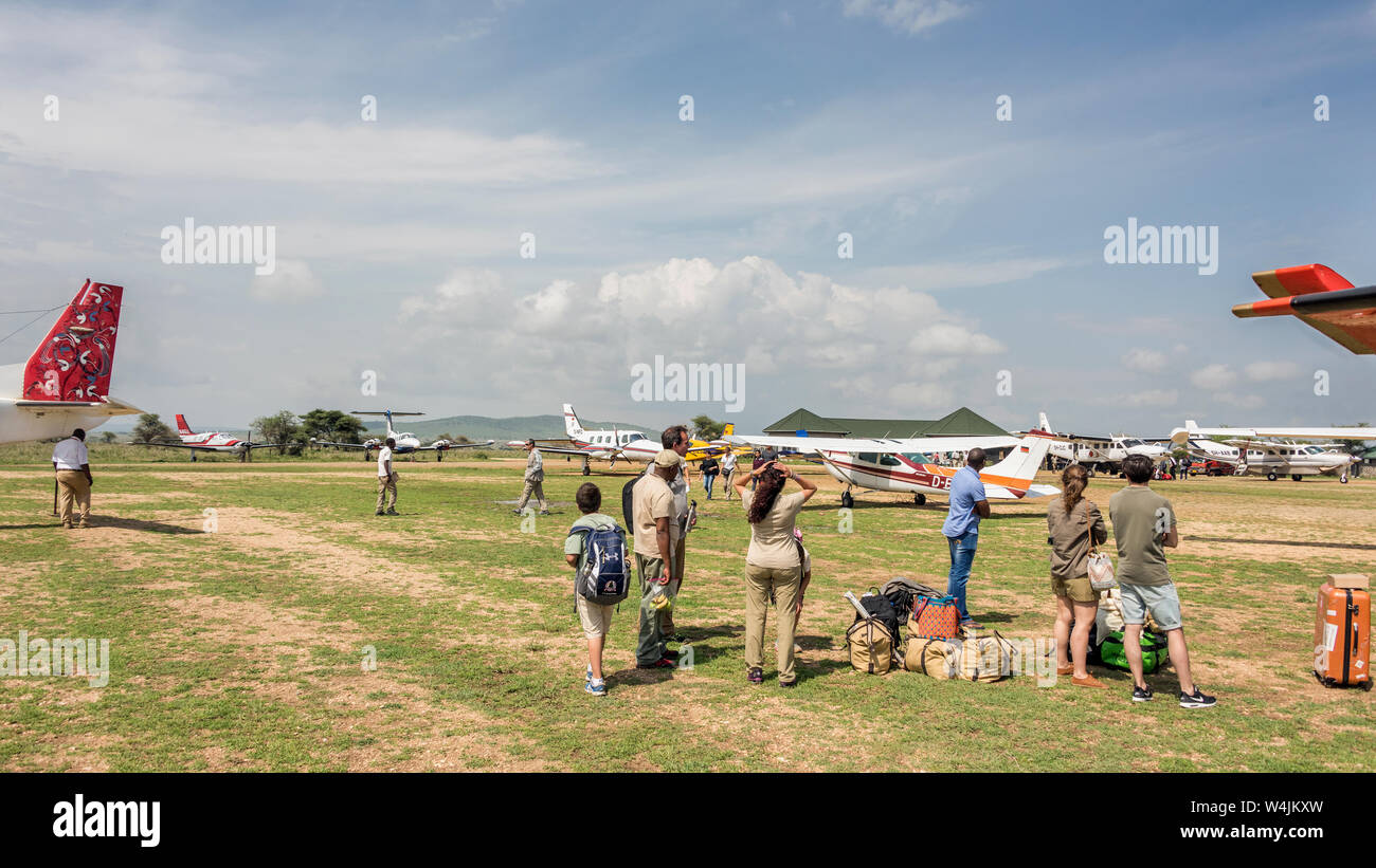 Heading out on safari, Seronera airstrip, Serengeti, Tanzania, East Africa Stock Photo