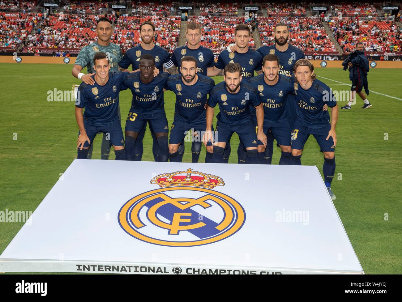 Real Madrid team photo before a match 